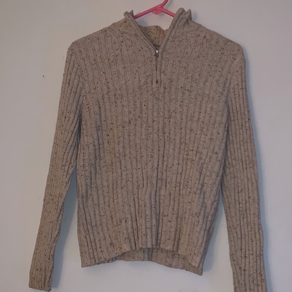 Sweater - Picture 2 of 4